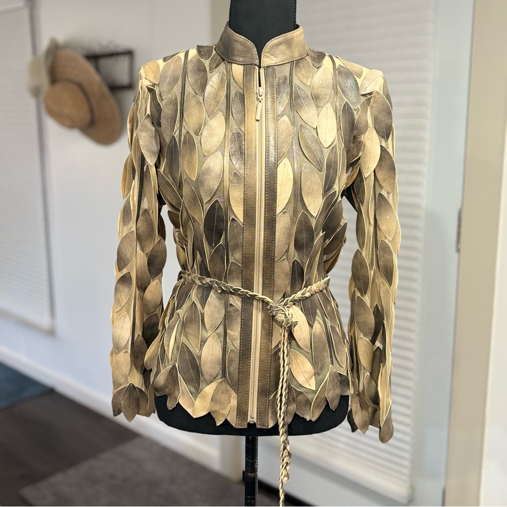 Natto Women's Full Zip Tan Lamb Leather Jacket Mesh Leaf Applique Design Small